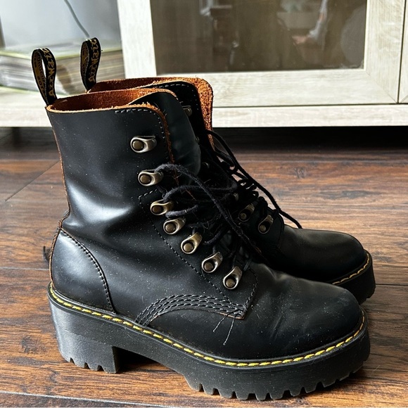 Dr. Martens Shoes - Dr.Martens, Women’s Boot